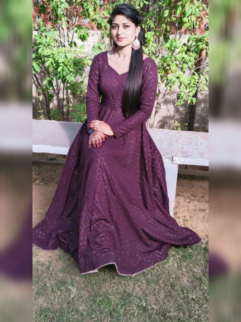 Meenakshi Kumawat — Traditional Saree Ensemble